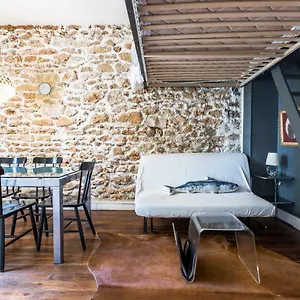 Cosy 40m² Near Montmartre Apartment