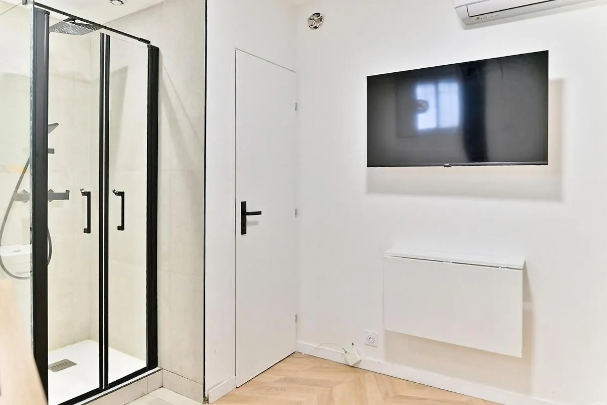 Apartment Studio Confortable Avenue Gourgaud - V Paris